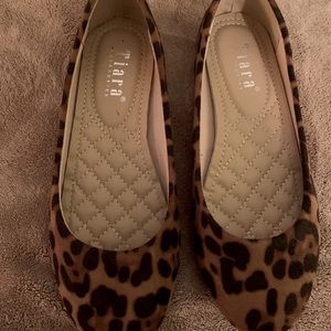 Leopard print flats